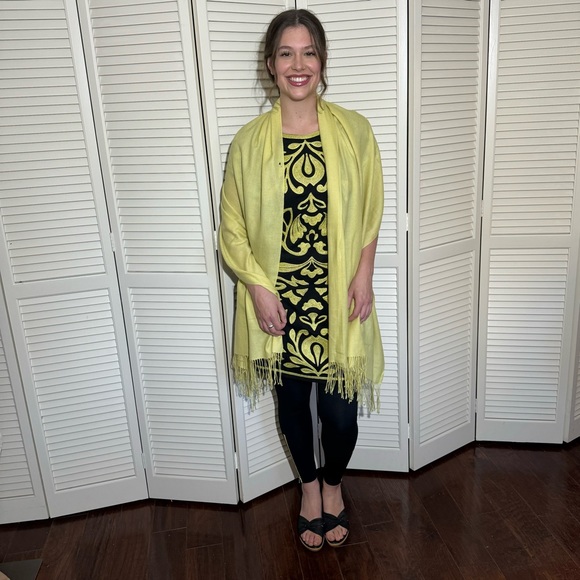 Women's Chartreuse Pashmina or Wrap - Lightweight Warmth & Funky Fringe Finish - Picture 4 of 12